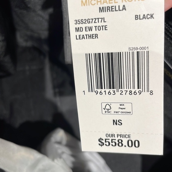 MICHAEL KORS 🖤
Mirella Medium Pebbled Leather Tote Bag - Picture 6 of 6